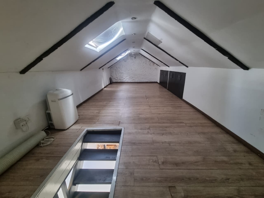 To Let 3 Bedroom Property for Rent in Woodstock Western Cape